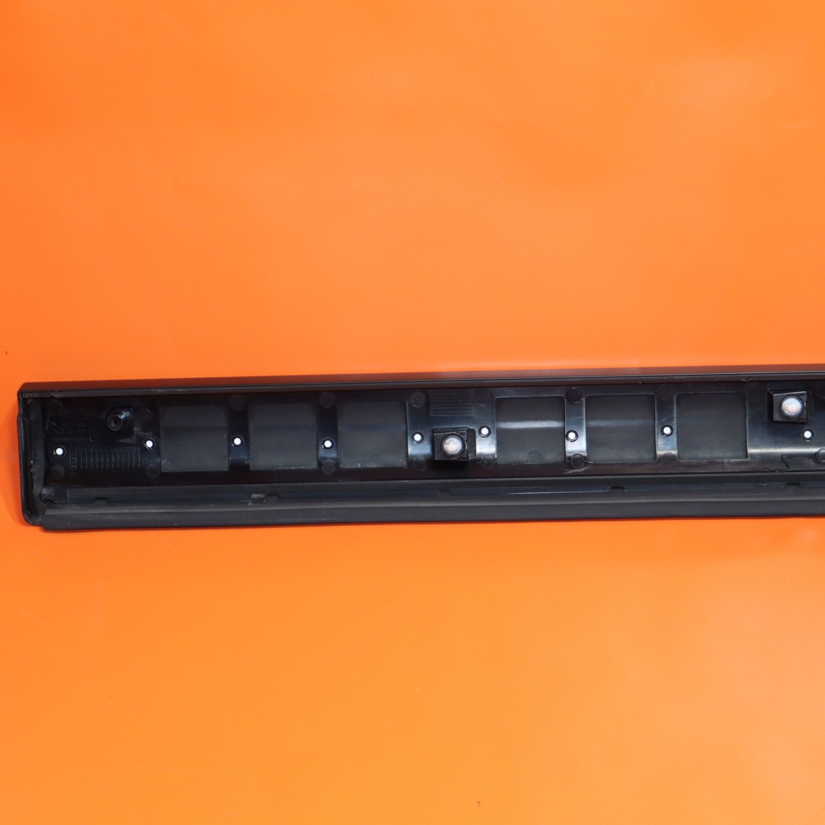ROLLS ROYCE CULLINAN DOOR MOLDING LEFT FRONT 2021 2022 2023 51137448585