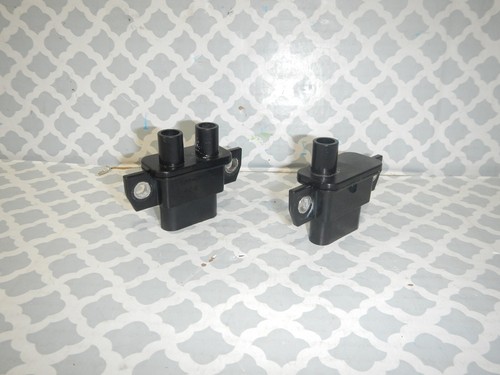 2019 Yamaha 300 Outboard 4 OEM Box Drain Set 6CE-42733-00-00, 6CE-42734-00-00 - Foto 8 di 14