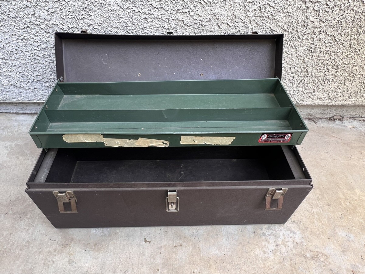 Vintage Kennedy CS-19 Cantilever Metal Tool Tackle Box w/ Tray USA