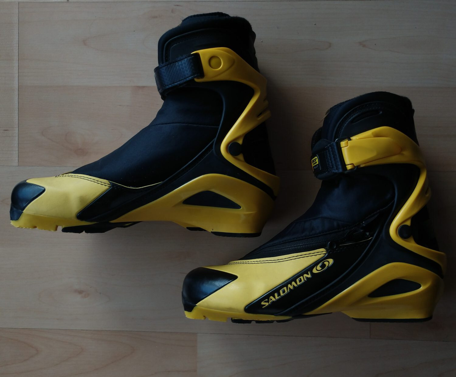 Scarpe da sci di fondo Salomon Skate SNS Pilot taglia 38 24 cm scarponi da sci di fondo