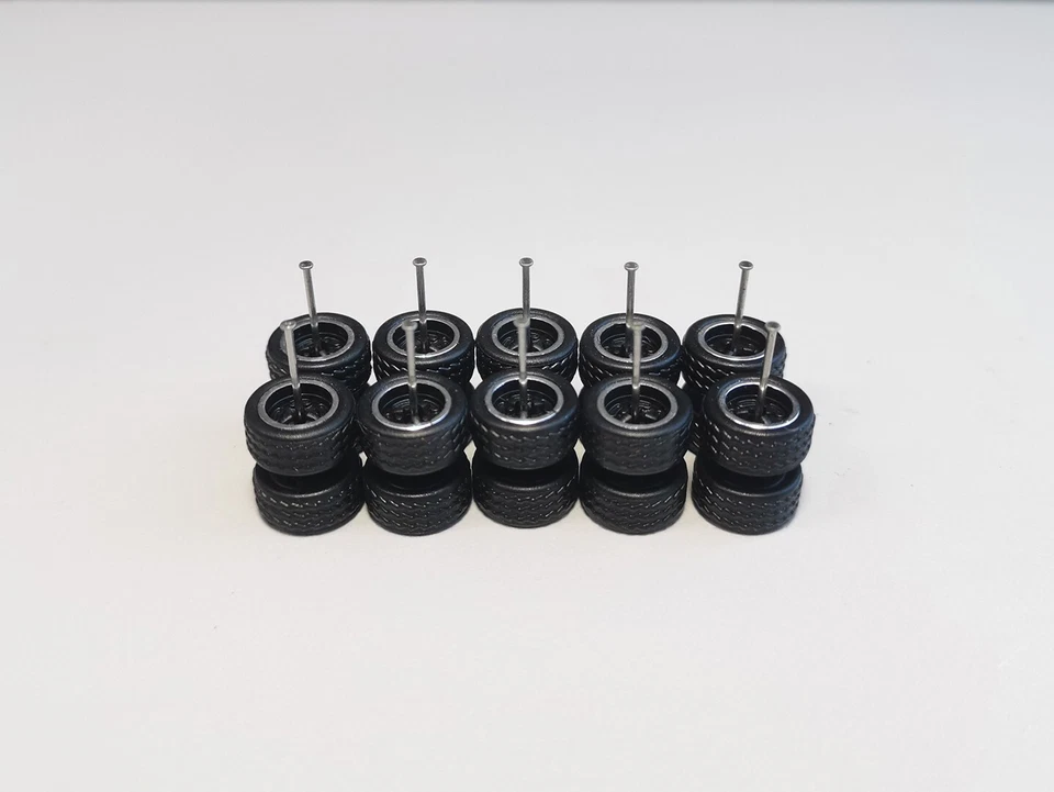 RL18 -Lote 5 Juego Matchbox 1/64 Real Riders # Corte Tri Negro 10mm, Ruedas de Goma Foto 2 de 4