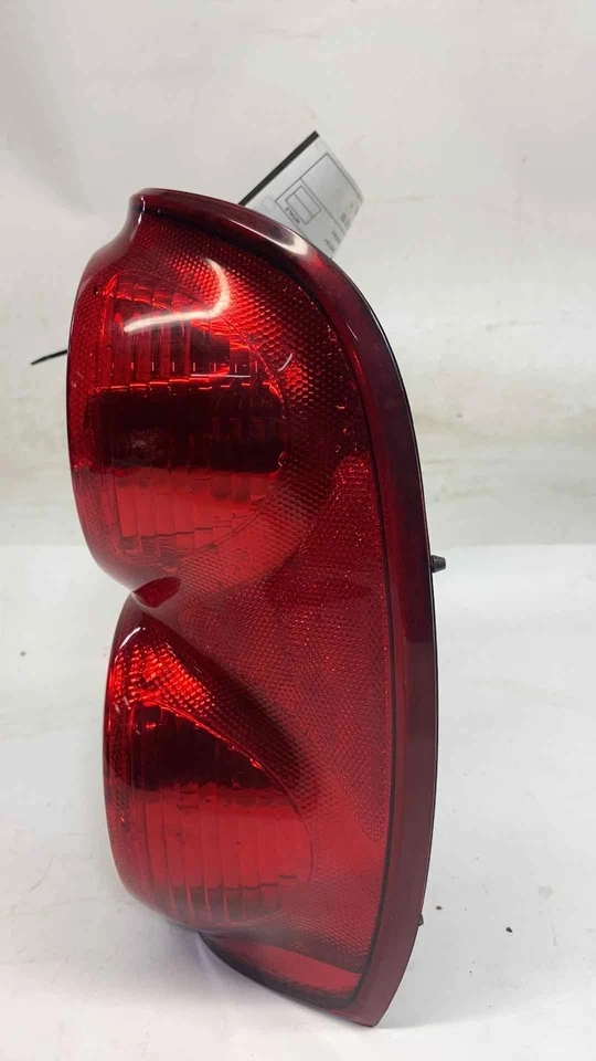 Conjunto de luz trasera derecha usado se adapta a: Jeep Liberty 2004 grado derecho A Foto 3 de 4