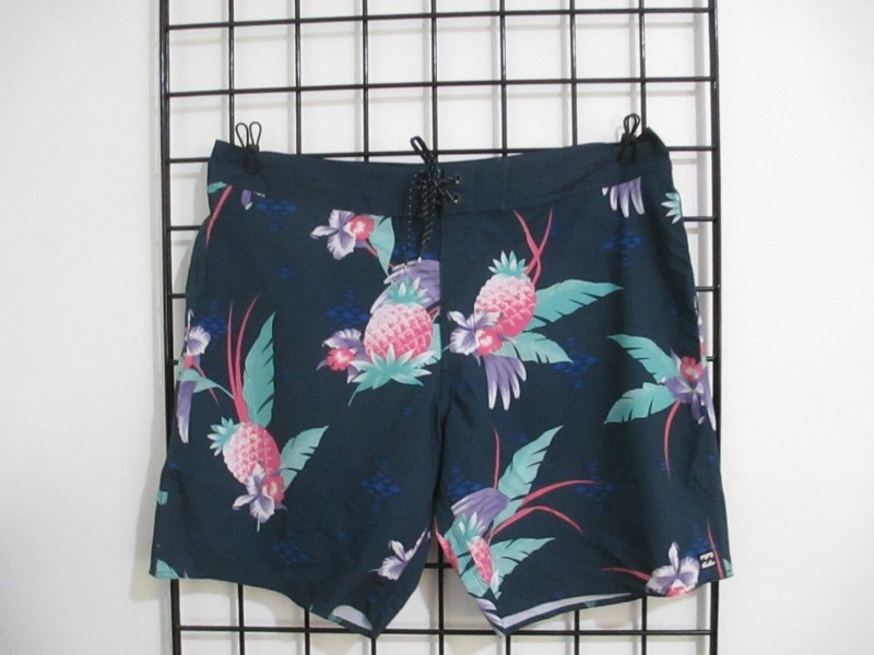 BILLABONG 🔥 SIZE 38==PINEAPPLE PRINT /  BOARD SHORTS / TRUNKS