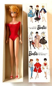 Poupée Barbie Bubble Cut 1959 Vintage – Avec Boîte D’origine Et Piédestal Mattel Japon