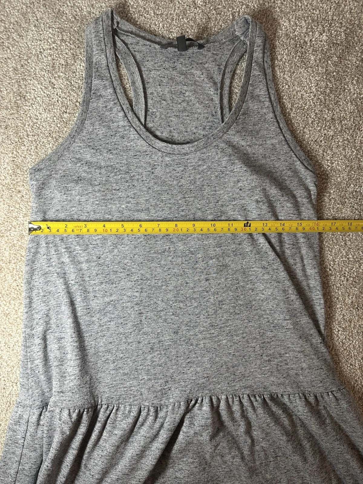 UNDERCOVER Abito Victoria Secret donna taglia small grigio vita bassa orlo a strati racerback