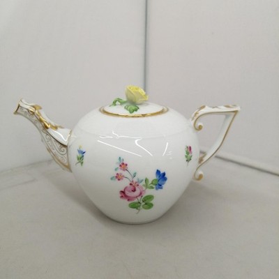 Herend Thousand of Flowers Millefleurs Tea Pot  with Rose Knob Floral  400ml