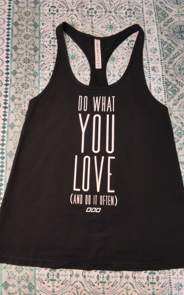 LIKE NEW LORNA JANE SIZE S INSPIRATIONAL GYM TOP- DO WHAT YOU LOVE & DO IT OFTEN