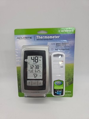 AcuRite 00754W5 Indoor/Outdoor Wireless Thermometer With Self Setting Clock NEW