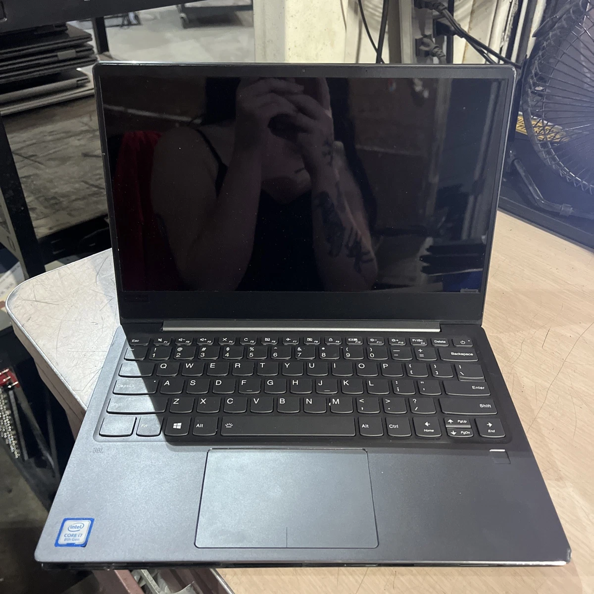 Preços baixos em Lenovo Yoga 720 capacidade de 256 GB SSD