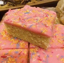Box of Homemade School Cake 6 Slices Cakes