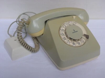 altes Telefon mit Wählscheibe grau Kunststoff 70er Jahre Siemens - Bild 1 von 4