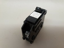 Crouse-Hinds MP115 Single Pole 15 Amp Circuit Breaker