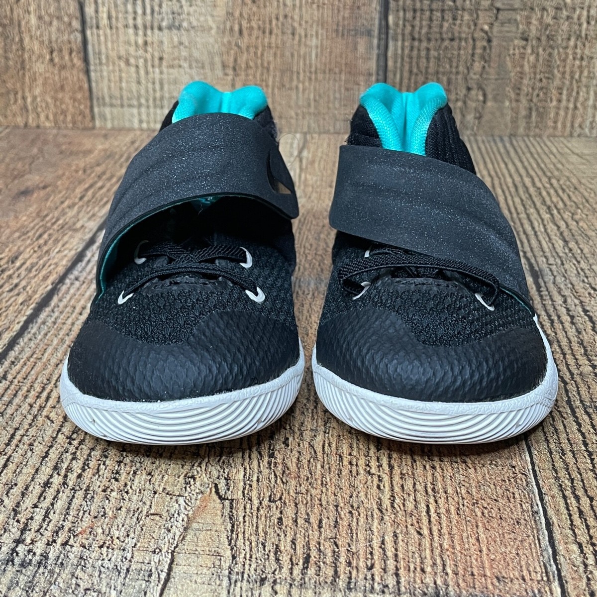 Kyrie2 バスケットボールシューズUS10.5 NIKE KYRIE 2 Ring Night Battle Gray Men's Shoe Size 8.5 US