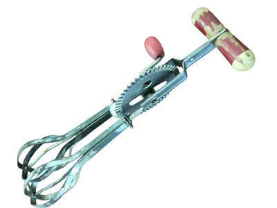Vintage Egg Beater High Speed Super Center Drive Hand Beater Patent 2049727
