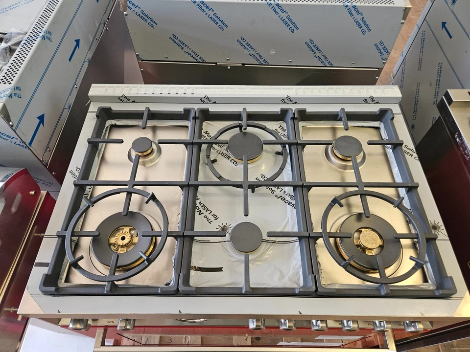 Bertazzoni PROF366DFSROT 36" Rosso Red Pro gama de combustible doble NUEVO EN CAJA #146622 BFSALE Foto 3 de 4