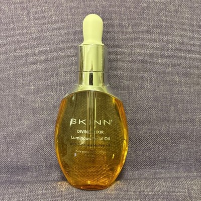 Skinn Cosmetics Divine Elixir Luminous Facial Oil Manuka Honey 1 oz. NEW