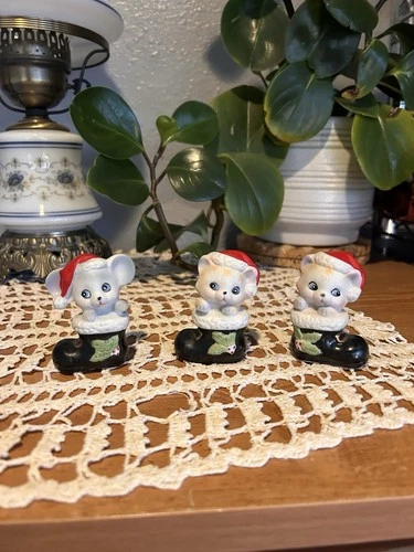 Vintage Homco Christmas Mouse And Cats Santa’s Boot Figurine Decor Set Of 3
