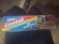 1992 TOPPS BASEBALL CARDS COMPLETE SET 1-792 + 10 TOPPSGOLD CARDS, SEALED BOX