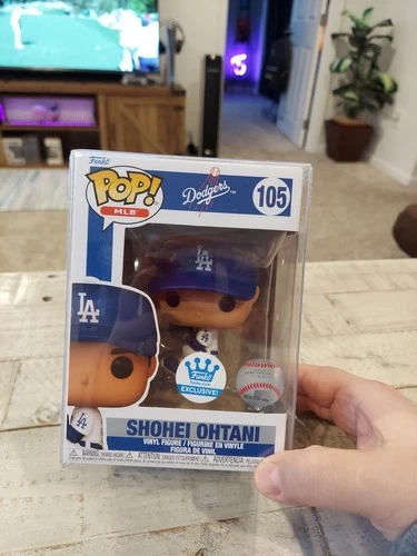 Funko Pop! MLB Dodgers Shohei Ohtani #105 Funko Exclusive + PROTECTOR