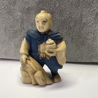 VINTAGE CARVED FIGURINE MULTI-COLOR #993 made of  RESIN