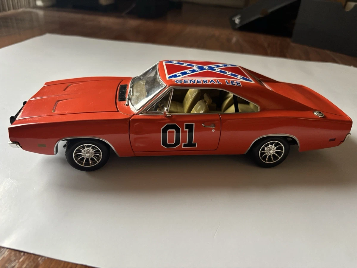 ERTL American Muscle Dodge 1:18 Scale Diecast & Toy Vehicles for