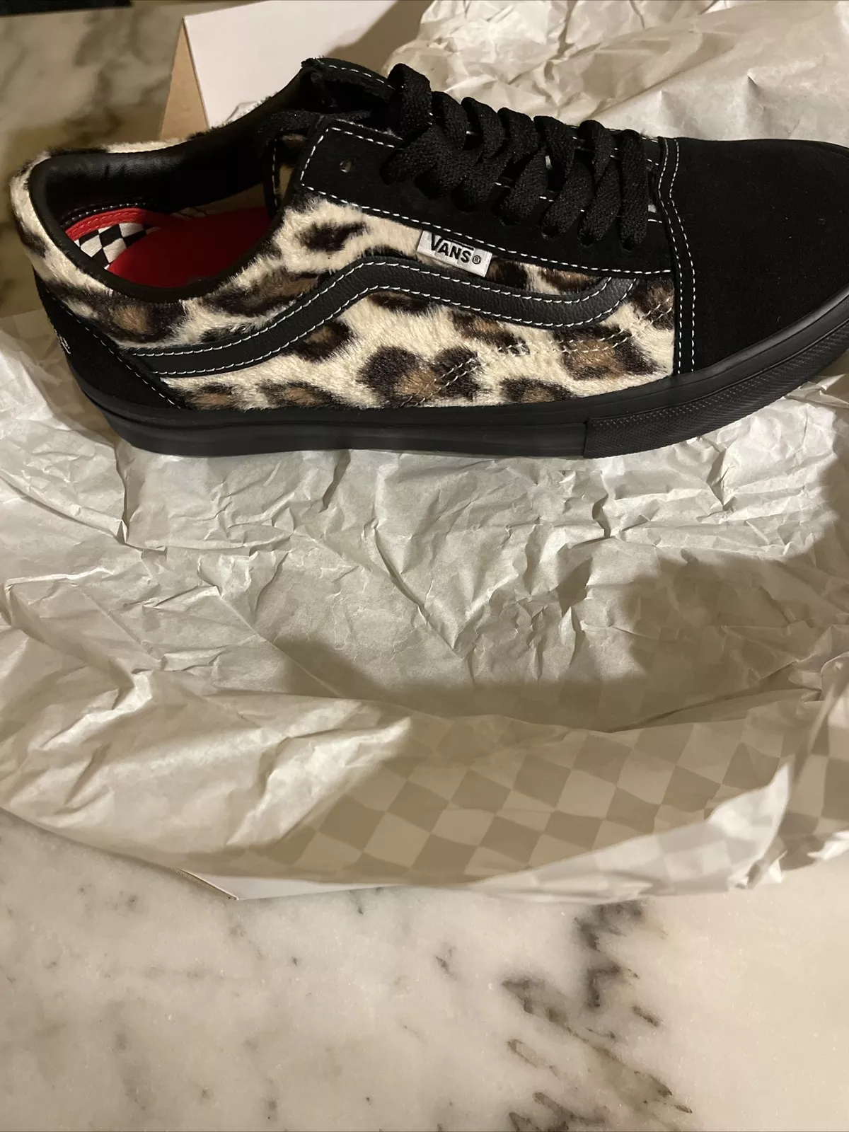 Vans Old Skool léopard noir suprême taille 9 flambant neuf