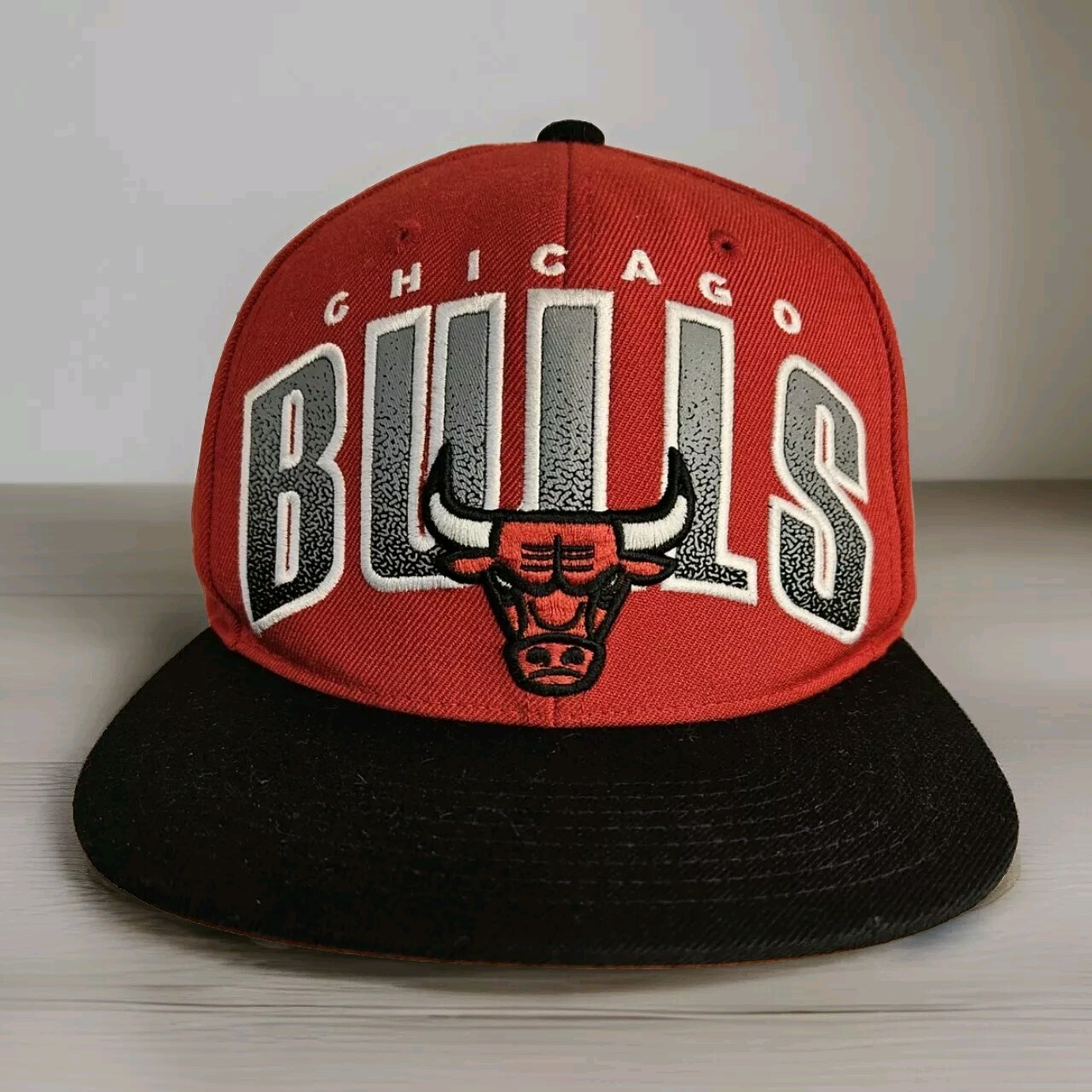Chicago Bulls NBA Snapback Adjustable Hat by Mitchell & Ness