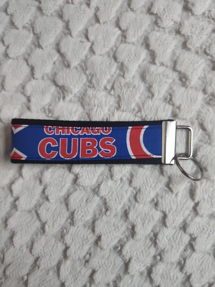 Chicago Cubs Blue Red Keychain Casual Major League Baseball Metal Clip  - Image 2 of 3