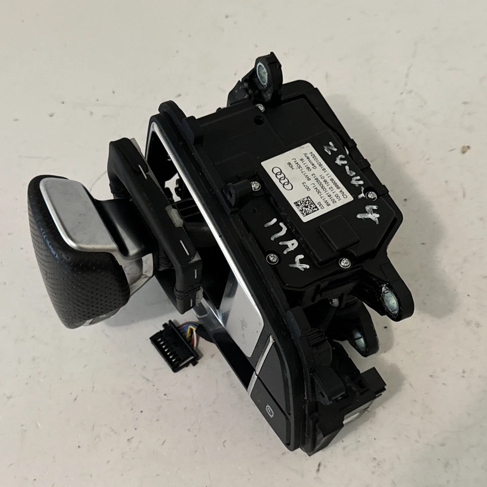 Audi A4 2017 AWD transmisión automática palanca de cambios OEM Foto 4 de 4