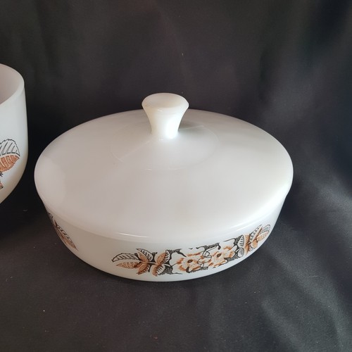 Vintage Federal Milk Glass Casserole Bowl with Lid + dish 20cm - Picture 4 of 18