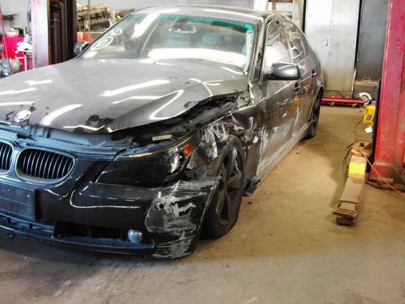 08 09 10 CONDENSADOR BMW 528I AC Foto 3 de 4