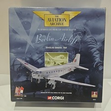 Corgi Aviation Archive 1/144 47111 Douglas Dakota - RAF (1st Edition)