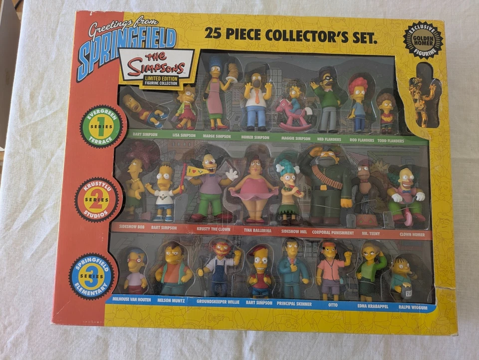 The Simpsons 25 Piece Collector's Set Greetings from Springfield Golden Homer - Photo 1/3