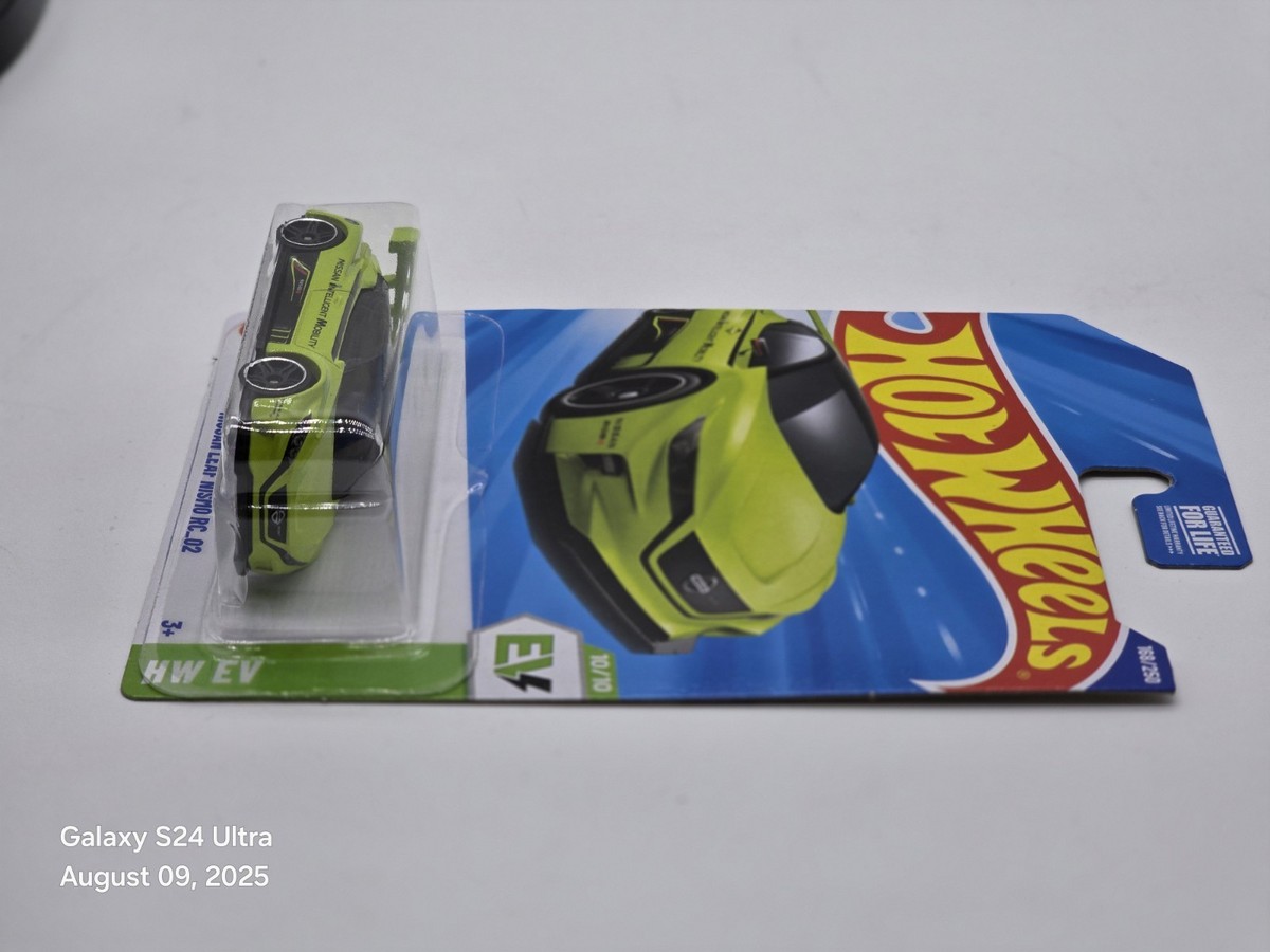 2025 HOT WHEELS GREEN NISSAN LEAF NISMO RC_02 TREASURE HUNT 10/10