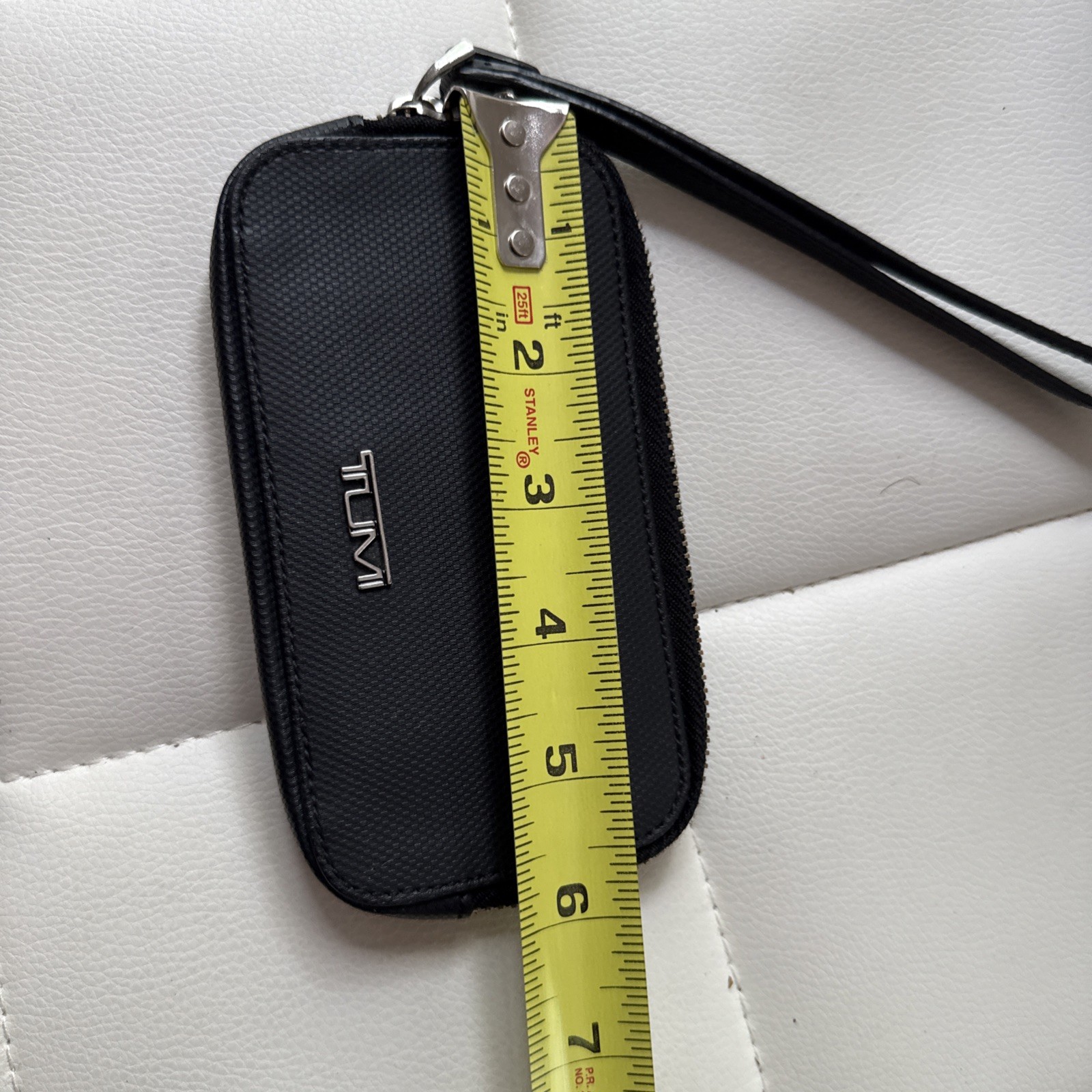 TUMI Carbon Textured Black Slim Card Case Zip Around Wristlet Pouch image 7