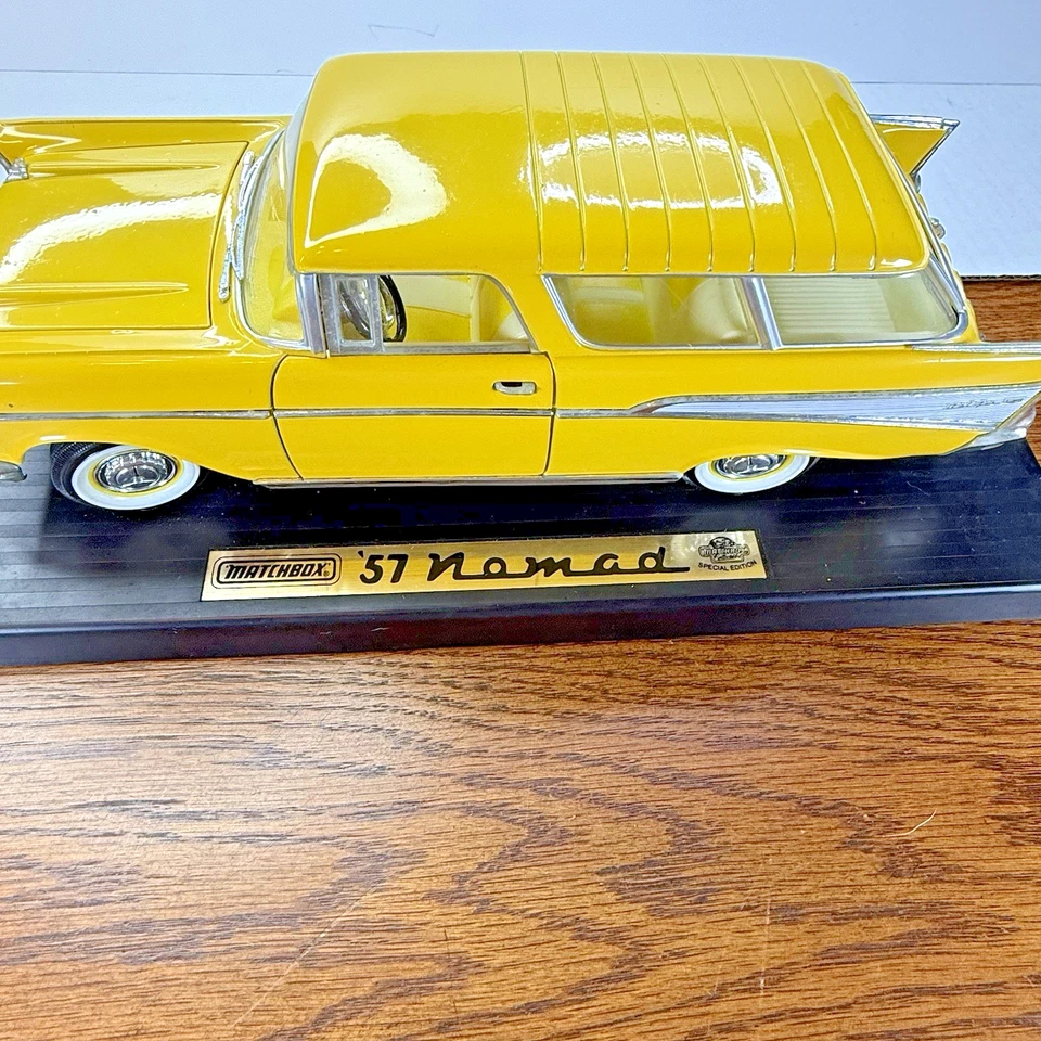 1957 Yellow Chevrolet Nomad Matchbox 1/18 VERY RARE. - Image 2 of 4