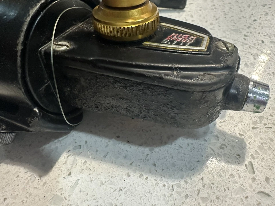 vtg PENN 550 SS Spinning Fishing Reel ••READ•• Loose Bail - Image 4 of 4