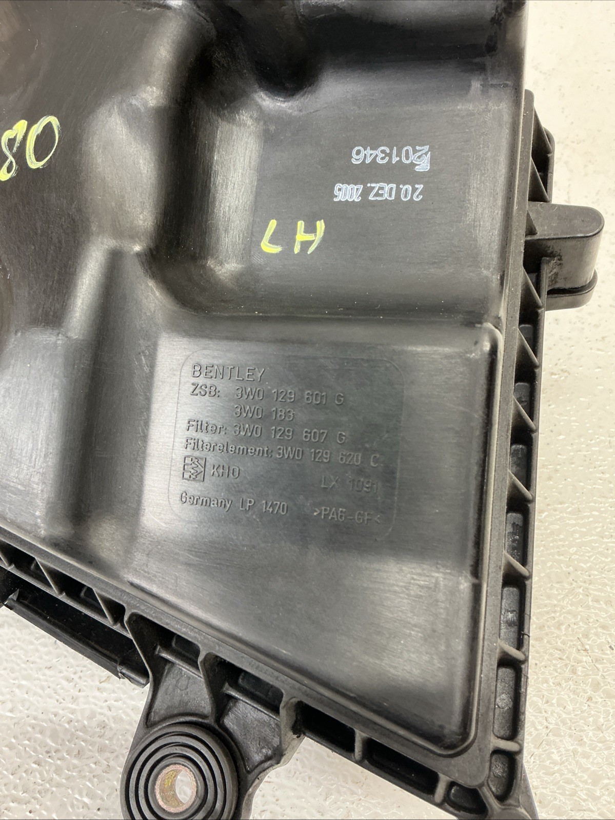06-10 Bentley Continental 6.0L Engine Left Side Air Cleaner Housing Box OEM