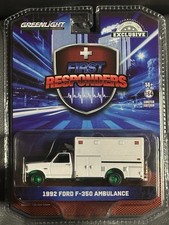 Green Light 1:64 First Responders -1992 Ford F-350 Ambulance CHASE