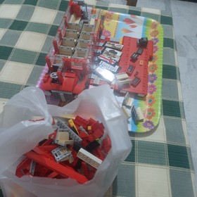 LEGO 10258 London Bus Incomplete- Missing parts- read description