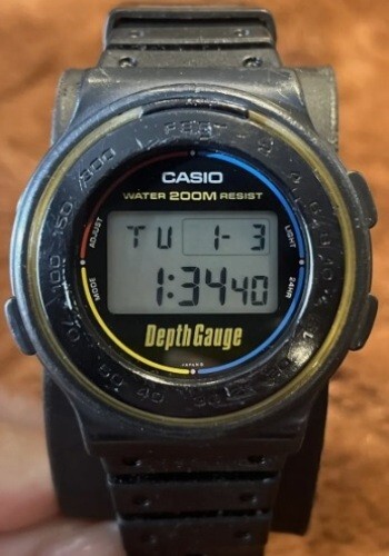 Rare CASIO DW-220DG (558) Depth Gauge Japan M Vintage 200m SCUBA 