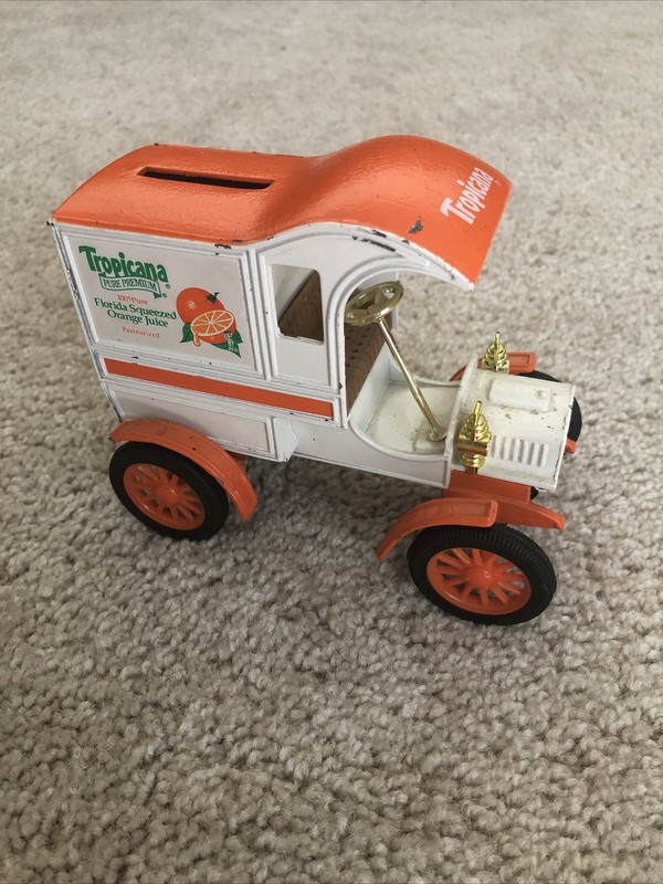 Ertl Tropicana Orange Juice 1905 Delivery Car Bank 1/25 Scale Antique