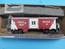 Athearn Miniature Train Model Spokan Falls & Western Bay Window Caboose HO Guage