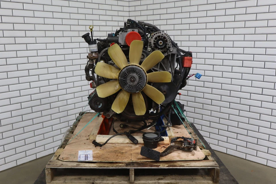 01-07 Chevy GMC 6.0L LQ4 V8 LS Engine Swap Liftout Dropout Donor Video Tested - Image 2 of 4