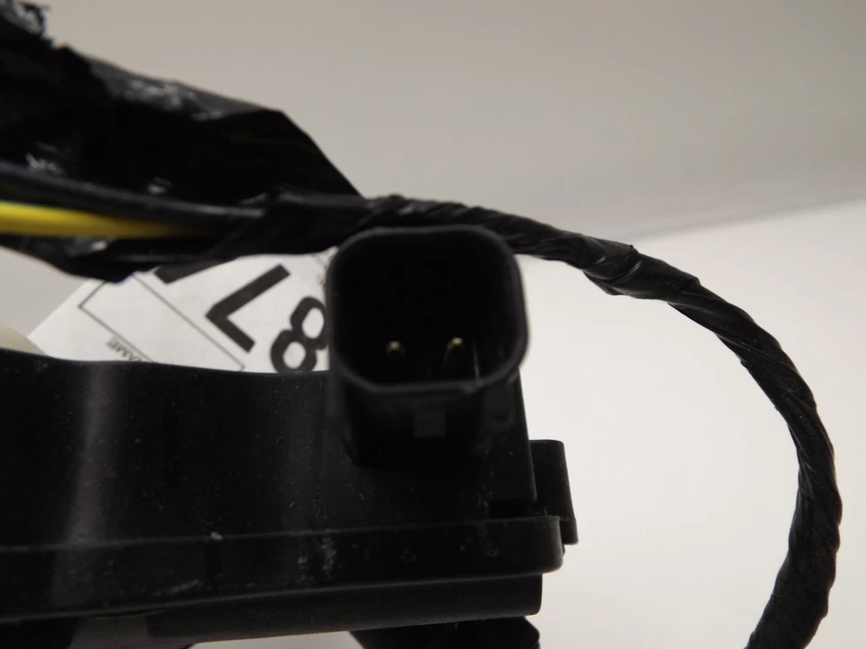 2005–2007 Ford Freestyle Front Right Passenger Side Door Lock Actuator Motor - Изображение 4 из 4