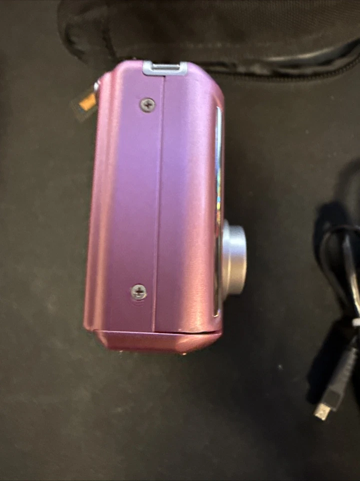 Insignia NS-DSC10A Câmera Digital 10 MP AA Bateria Funciona Perfeitamente Com Bolsa Para Câmera - Imagem 4 de 4