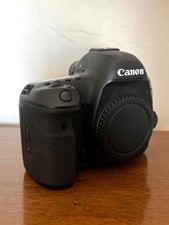 Canon EOS 5D Mark IV 30.4MP Digital SLR Camera - Black (Body Only) + 2 batteries