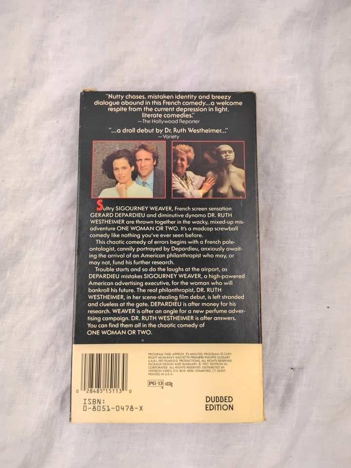 One Woman or Two (VHS, 1990, English Dubbed) Vestron Foto 2 de 2