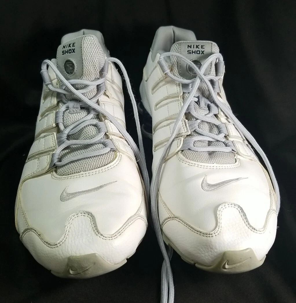 Nike Shox Men&#039;s NZ Basketball sneaker Size 14 White/navy Blue. |