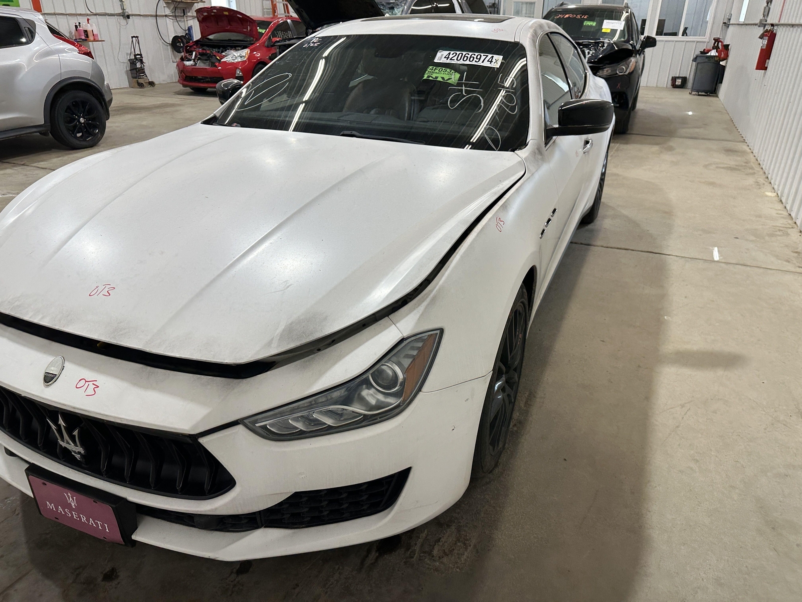 15 MASERATI GHIBLI FRONT HOOD BONNET W/ HINGES BIANCO WHITE 268